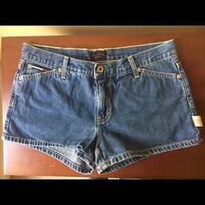Tommy Jeans 90s Denim Carpenter Shorty Shorts 😮